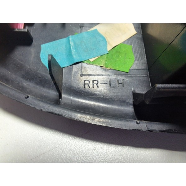 Moldura C/botão Vidro Traseiro L/e Hilux 2016/2022 Original
