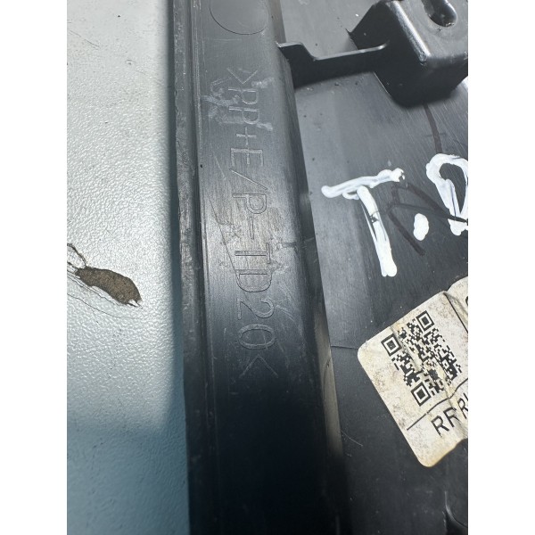 Acabamento Porta Traseira Direita Toyota Hilux 16/2021 Orig