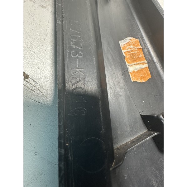 Acabamento Porta Traseira Direita Toyota Hilux 16/2021 Orig