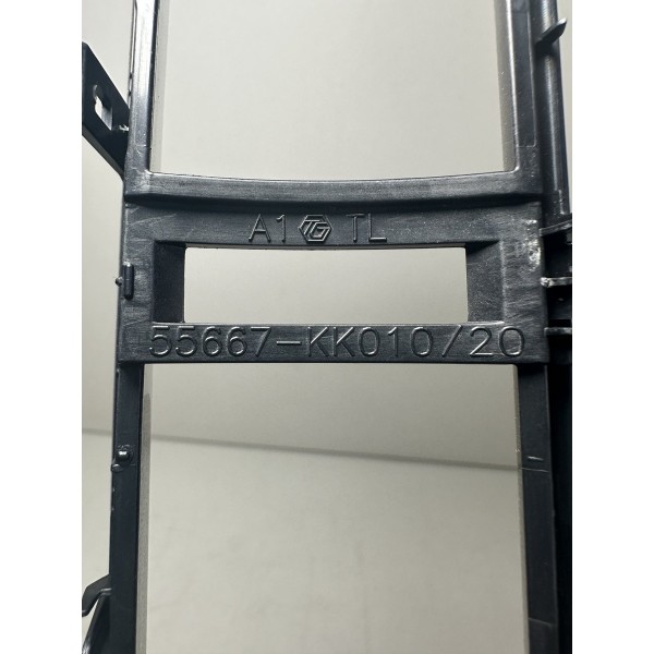Moldura Difusor Painel Central Hilux Sw4 Srx 2021/2025 Orig