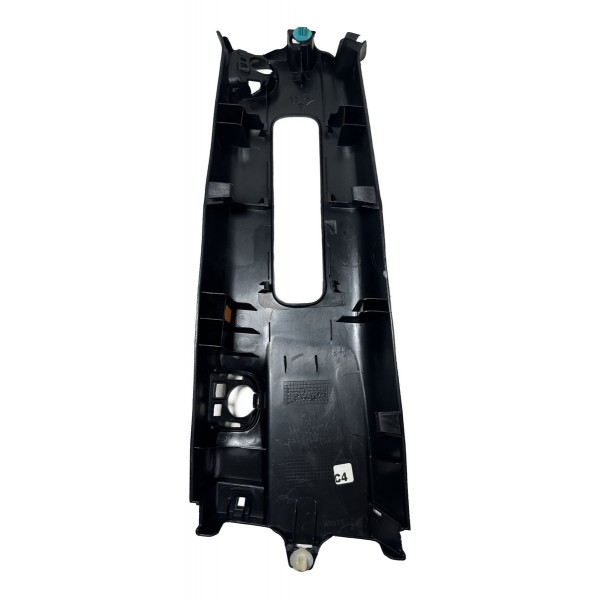 Acabamento Coluna Central Direita Hilux 2016/2020 Original