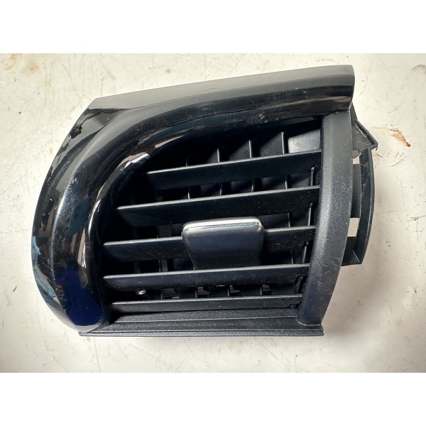 Difusor De Ar Lateral Direita Painel Toyota Hilux 16/20 Orig