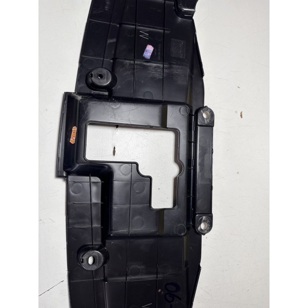 Acabamento Da Tranca Do Capô Hilux Srx 2016/2024 Original