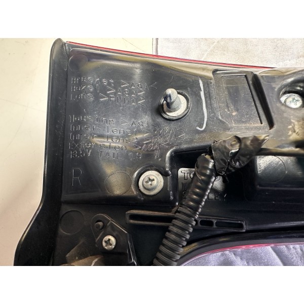 Lanterna Traseira Hilux Sw4 Tampa 16/20 C/led Original L/d