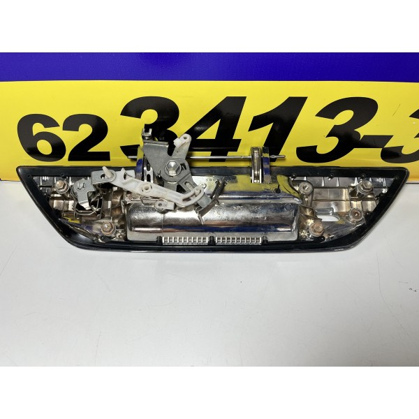 Maçaneta Tampa Traseira Hilux 2016/2024 Cromada Original