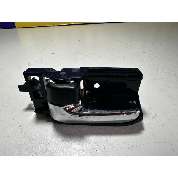 Maçaneta Interna Esquerda Cromada Hilux 2008/2010 Original