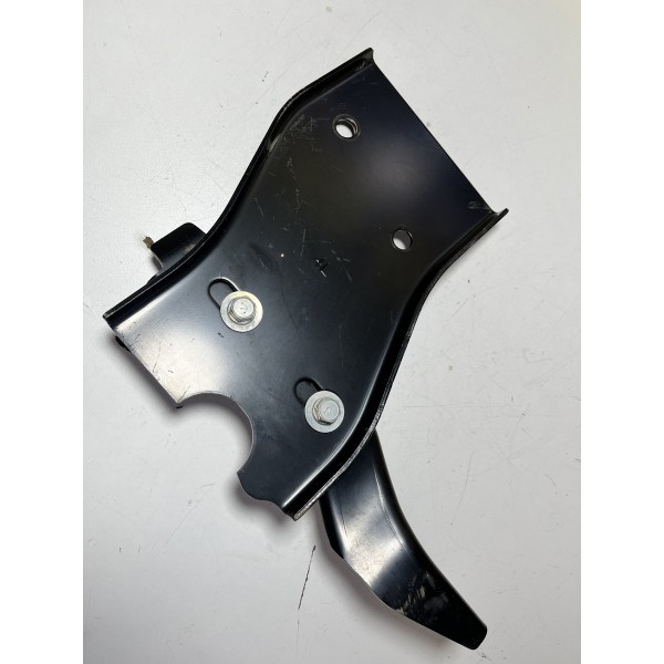 Suporte Parachoque Traseiro Esquerdo L200 2021 2022 Original