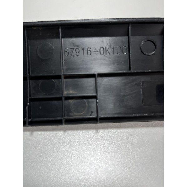 Soleira De Porta Traseiro Esquerdo Toyota Sw4 16/20 Original