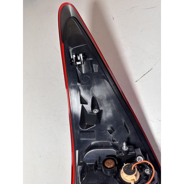 Lanterna Traseira Esquerda Hilux Sw4 Canto 16/20 Original