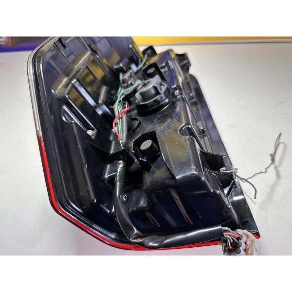 Lanterna C Led L200 Triton Sport 2021/2023 L/d Original