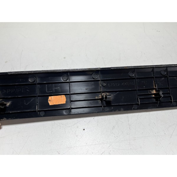 Soleira Porta Dianteira Esquerda Hilux 2016/2020 Original