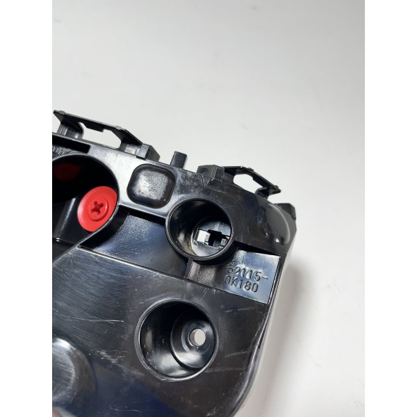 Guia Parachoque Dianteiro Hilux 16/18 Lado Direito Original