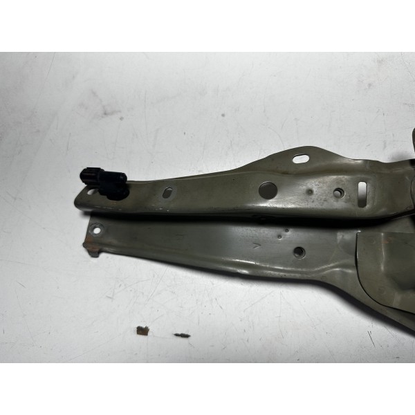 Suporte Fechadura Do Capo Hilux 2016/2023 Original