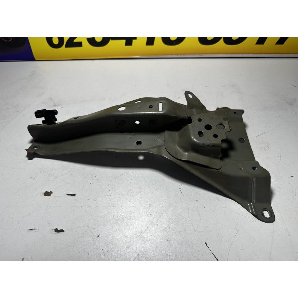 Suporte Fechadura Do Capo Hilux 2016/2023 Original