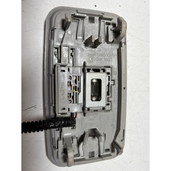 Luz Do Teto Central Hilux 2.8 Srx Srv 2016/2020 Original