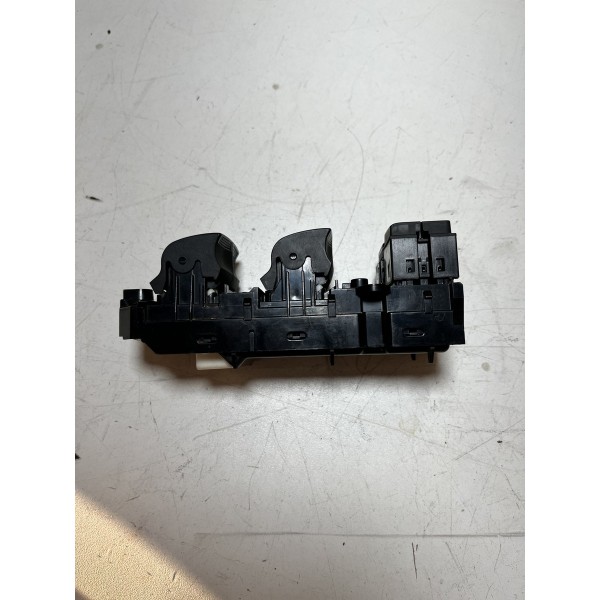 Comando Botão Vidro Trava Diant Esquerdo Hilux 2.8 2019 Orig