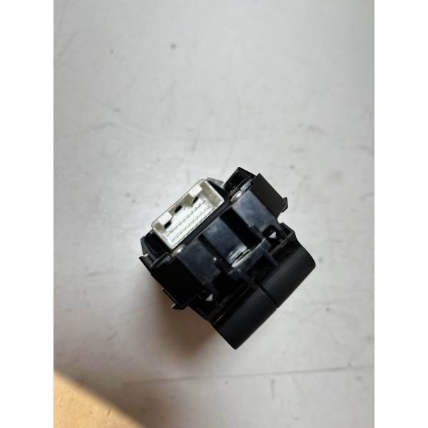 Comando Botão Vidro Trava Diant Esquerdo Hilux 2.8 2019 Orig