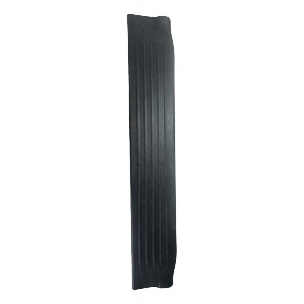 Soleira Interna Porta Dianteira Direita Hilux 2005/2015 Orig