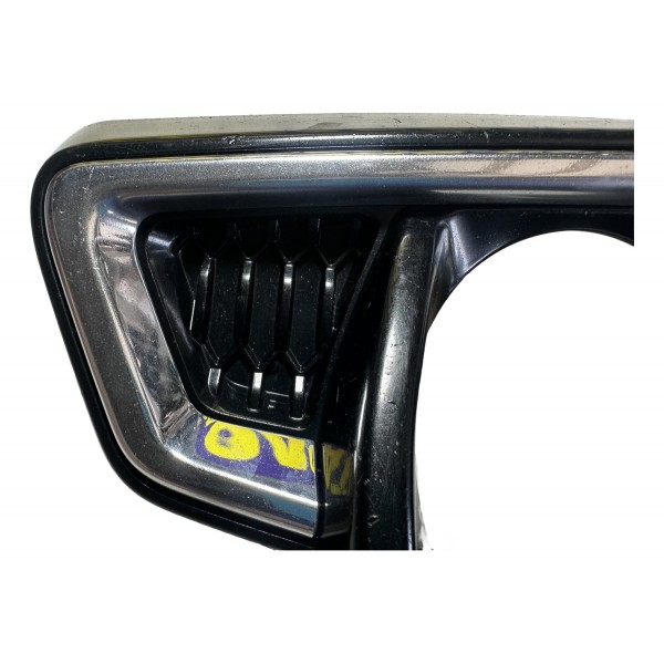Moldura Farol De Milha Direito Hilux 2018/2022 Original