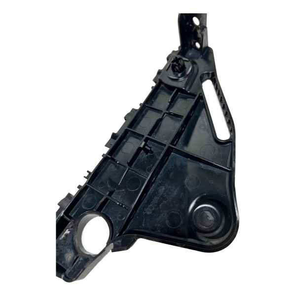 Suporte Parachoque Dianteiro Direito Hilux 16/20 Original