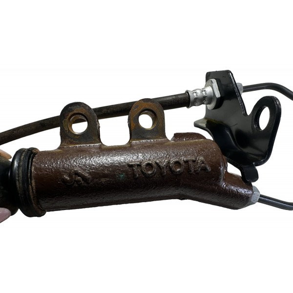 Cilindro Auxiliar Embreagem Hilux/sw4 2005/2015 Original