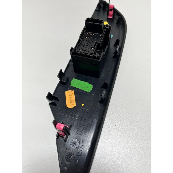 Comando Vidro Dianteiro Direito Hilux Srx Sw4 742310k710
