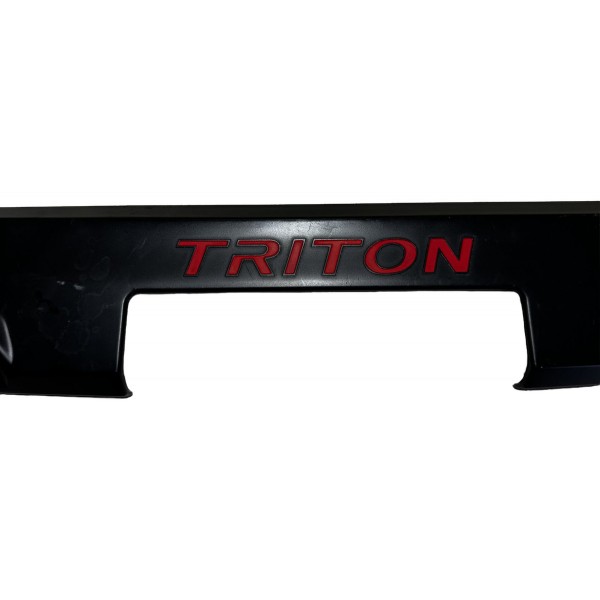 Acabamento Porta Traseira Do Porta-malas Triton L200 2019 Preto