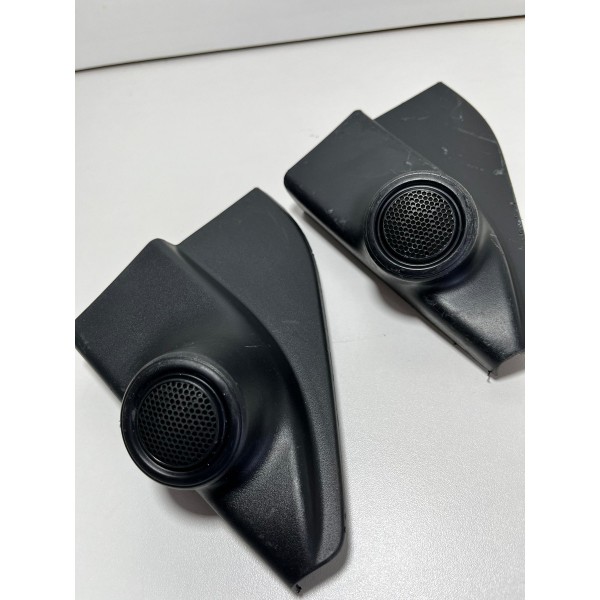 Moldura Interna Retrovisor Direito Hilux 16/21