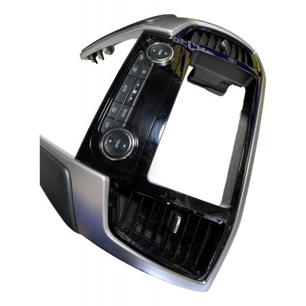 Central Moldura Comando Ar Condicionado Triton 2020/23 Orig