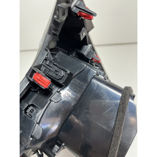 Difusor Ar Lado Esquerdo Toyota Hilux Sw4 16/22 Original