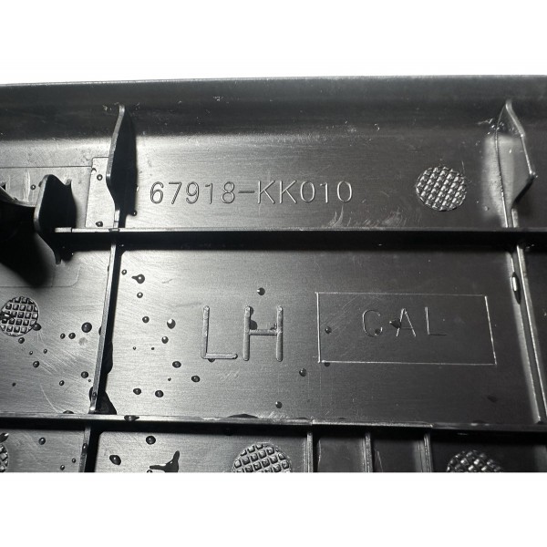 Soleira Interna Traseira Esquerda Hilux Sw4 2016/24 Original Preto