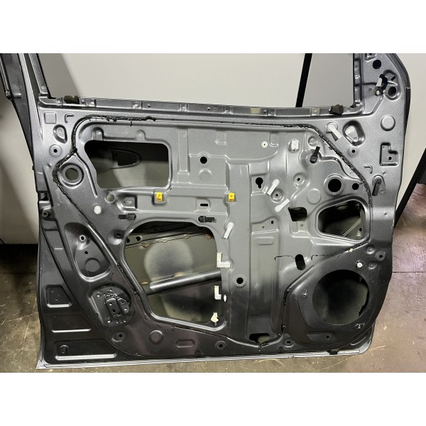 Porta Dianteira Esquerda Motorista Hilux 2016/2024 Original