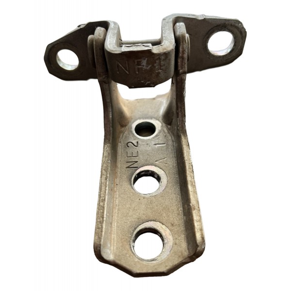 Dobradiça Inferior Porta Traseira Esquerda Pajero 2014 Orig