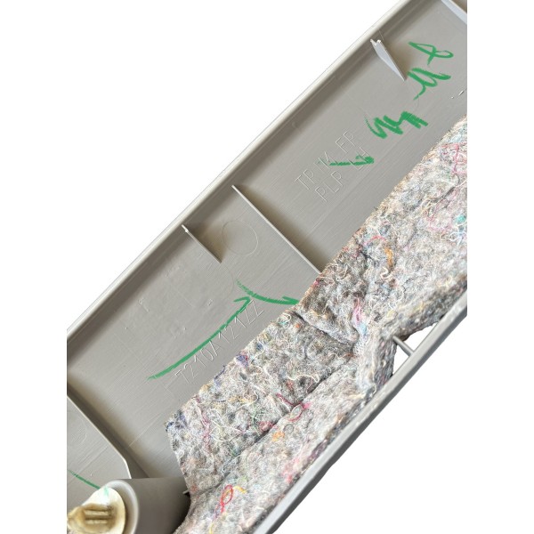 Moldura Coluna Parabrisa Esquerdo Pajero Dakar 2014 Original