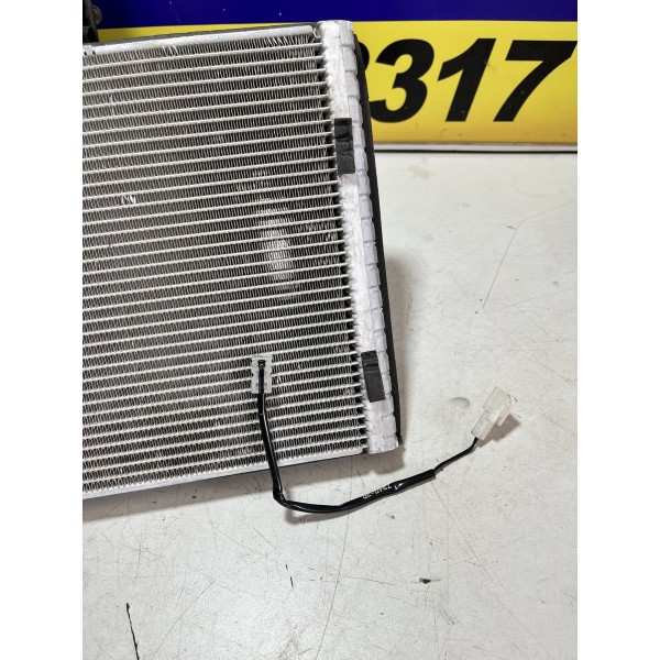 Radiador Evaporador Caixa De Ar Cond Hilux 2016/20 Original