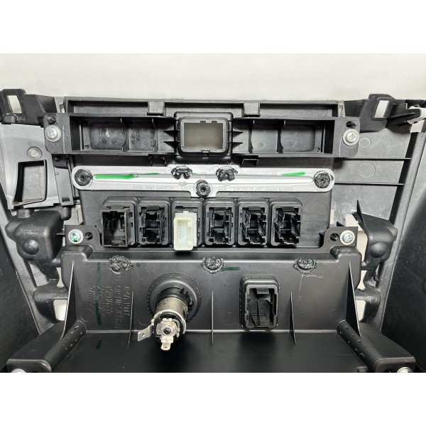 Moldura Painel Central New Triton L200 2.4 17/21 Original