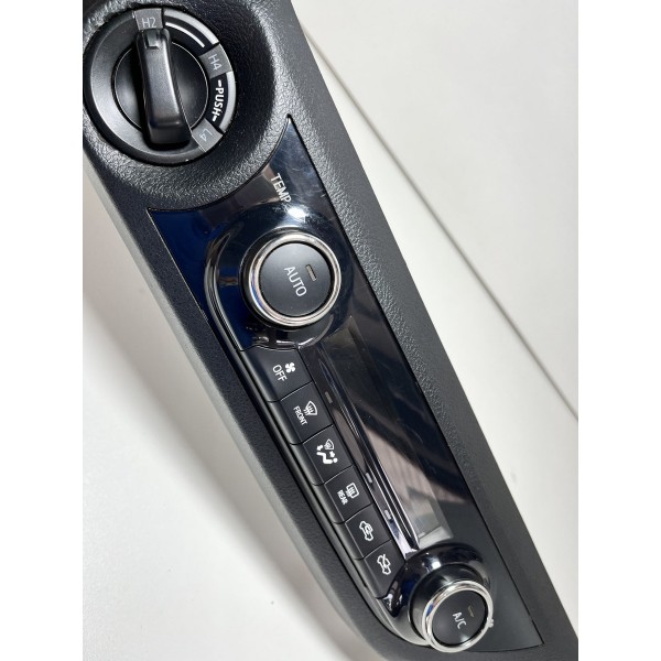 Comando Ar Condicionado Hilux 17/23 559000kl50 Original