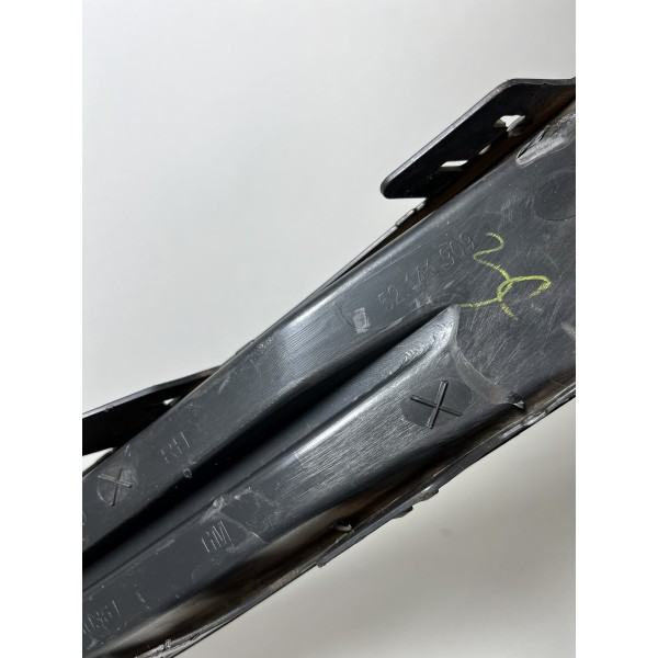 Moldura Grade Farol Milha Diant Direito S10 17/22 Original