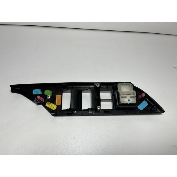 Moldura Botão Vidro Elétrico Diant Esquerdo Hilux 16/23 Orig