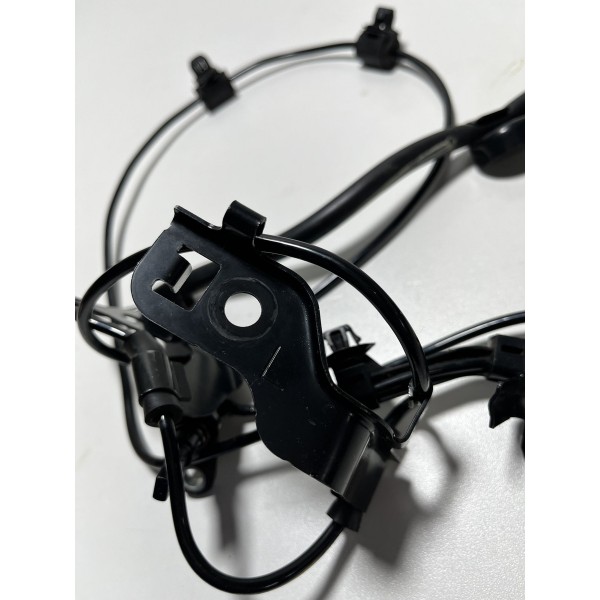Sensor Freio Abs Roda Dianteira Esquerda Hilux Srv 2023 Orig