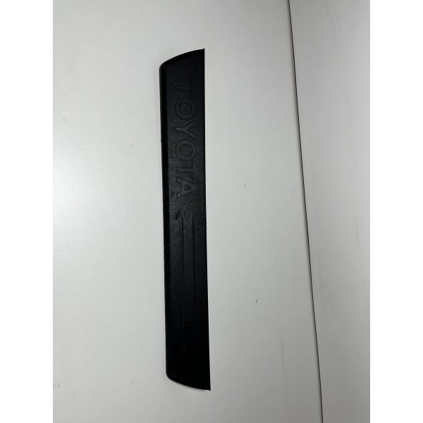 Soleira De Porta Traseira Esquerda Hilux 2016 À 23 Original