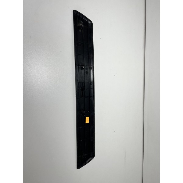 Soleira De Porta Dianteira Dir Hilux E Sw4 2016-23 Original