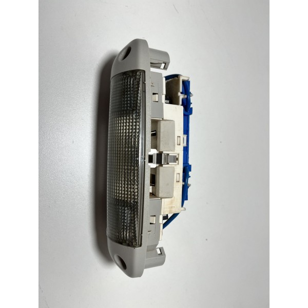 Luz De Cortesia Ford Ranger Xls 2.2 4x4 17/18 Original