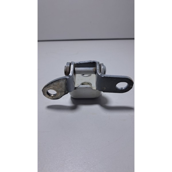 Dobradiça Inferior Porta Traseira Esquerda Hilux Sw4 16/21