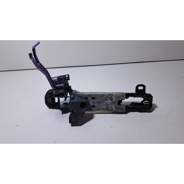 Suporte Maçaneta Externa Diant Esquerda Hilux Sw4 15/20 Orig