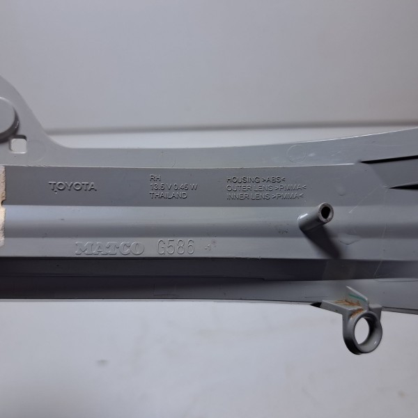 Pisca Seta Retrovisor Direito Hilux 2016/2020 Original